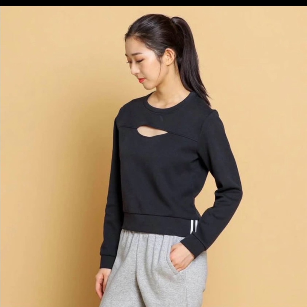 New tags adidas performance 3 stripe cropped black yoga sweater xs gym clothes